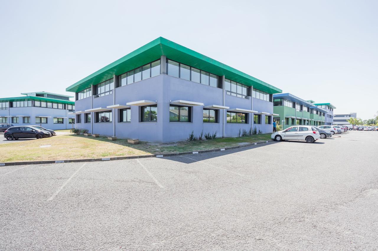 Bureau Canéjan 1196m² Location bureau Canéjan Gironde OLBUR2001644 0